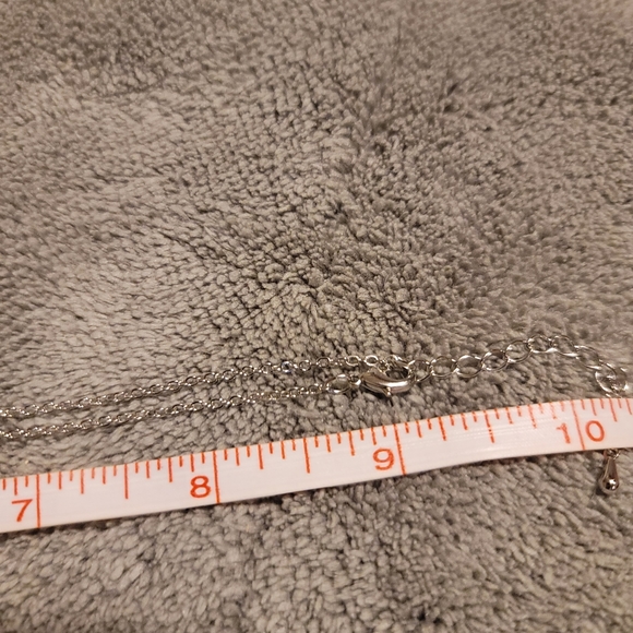 Swarovski Crystals Halo Necklace NWOT - Picture 4 of 7